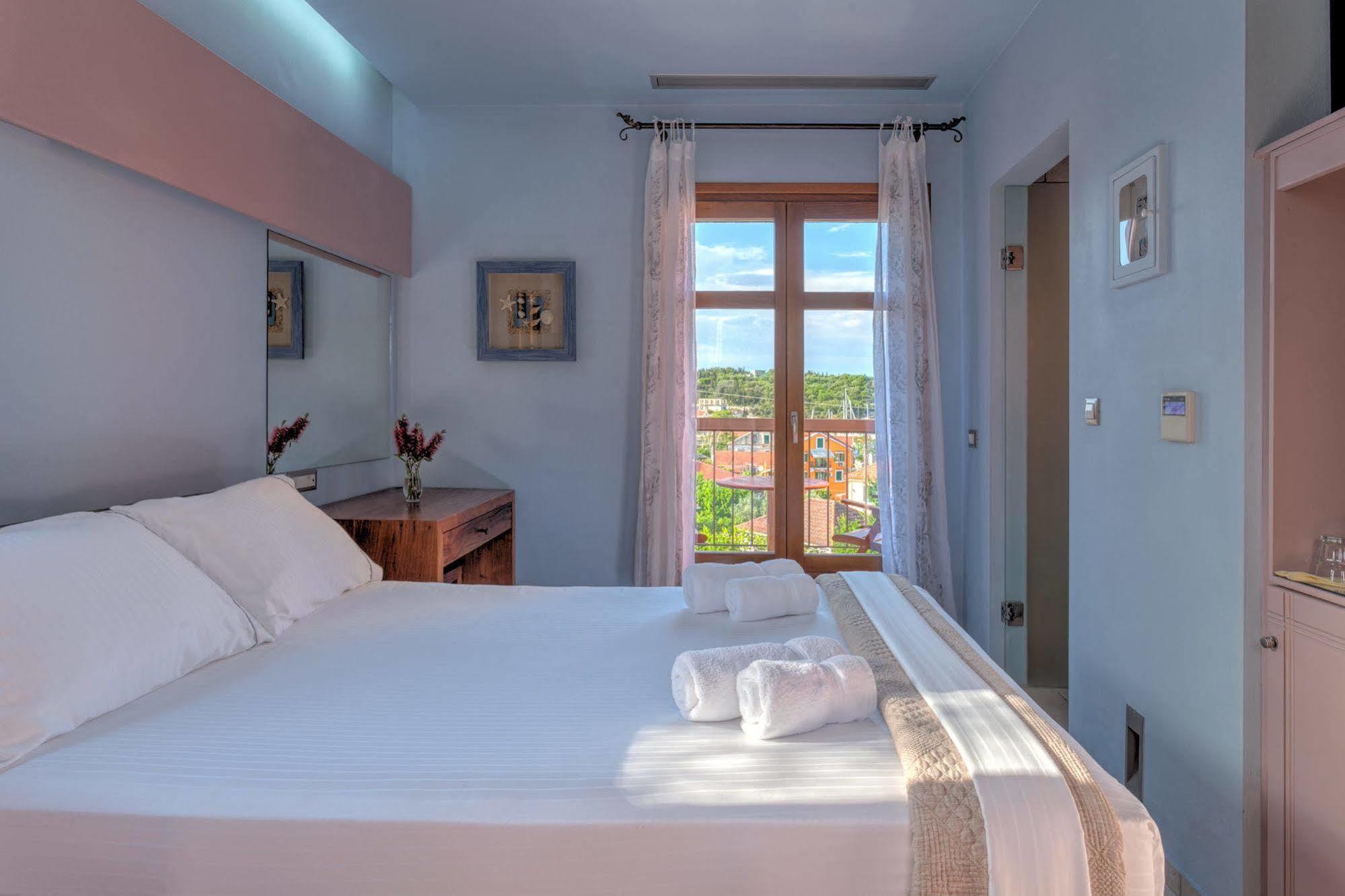 Fiscardo Bay Hotel Фіскардо Екстер'єр фото